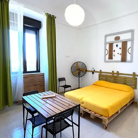 House Sud Est מנדוריה