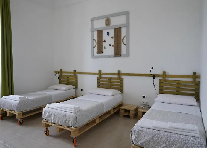 House Sud Est Pensjonat *